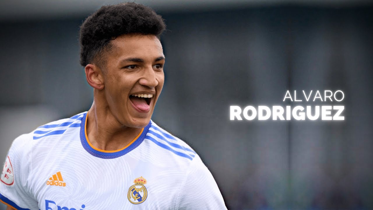 Alvaro Rodriguez là cầu thủ bóng đá chuyên nghiệp thi đấu ở vị trí tiền đạo cho Real Madrid Castilla